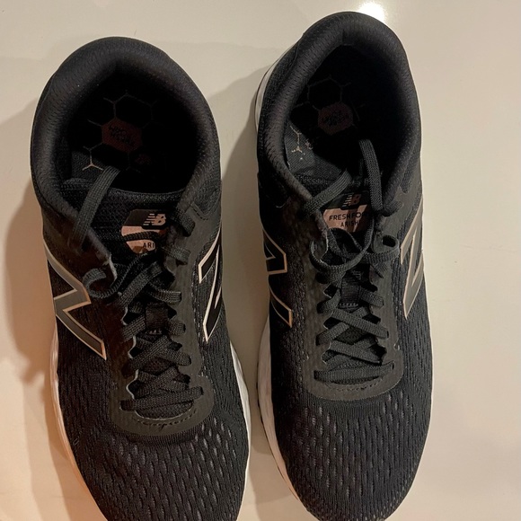 New Balance Freshfoam - Picture 3 of 3